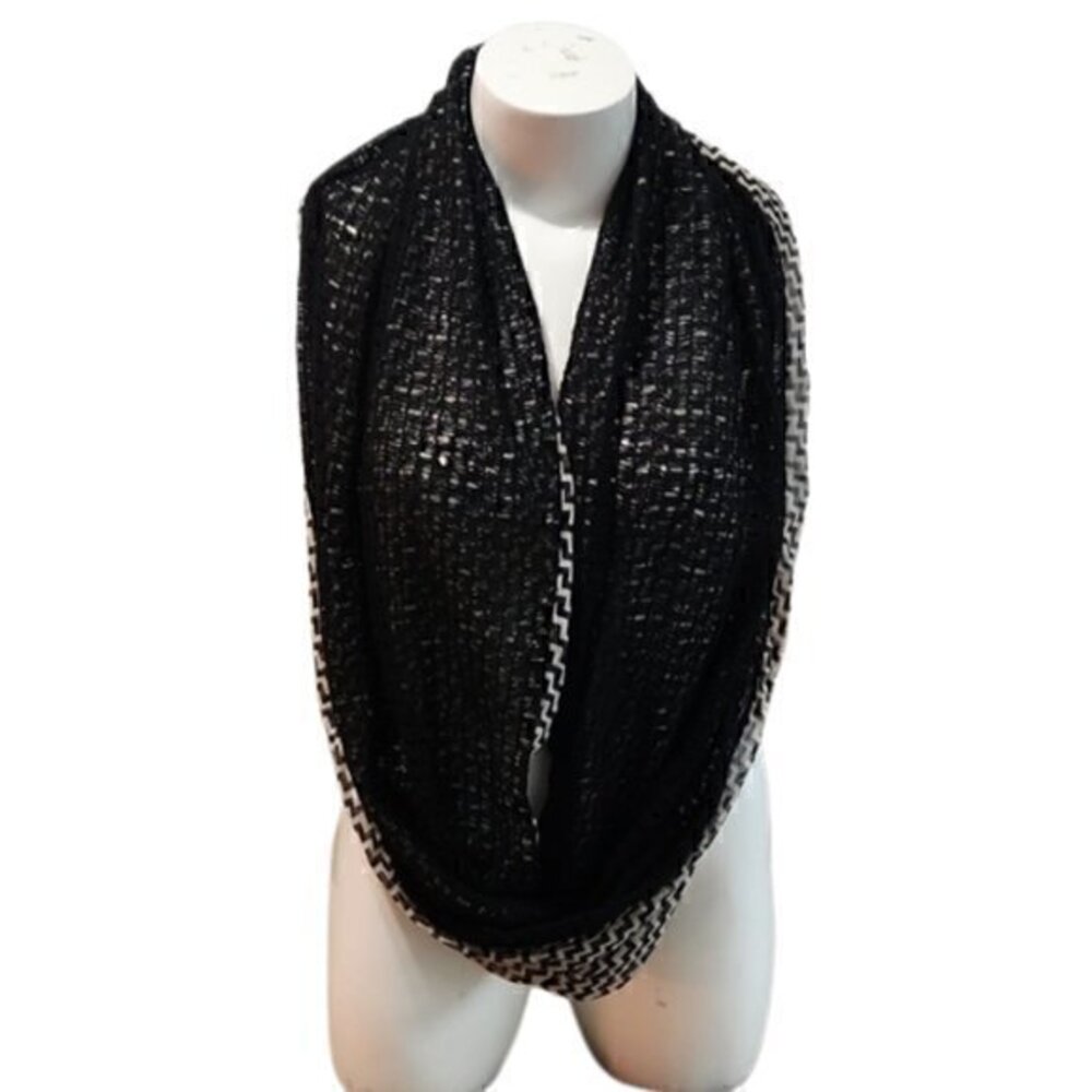 [Steve Madden] Reversible Infinity Scarf